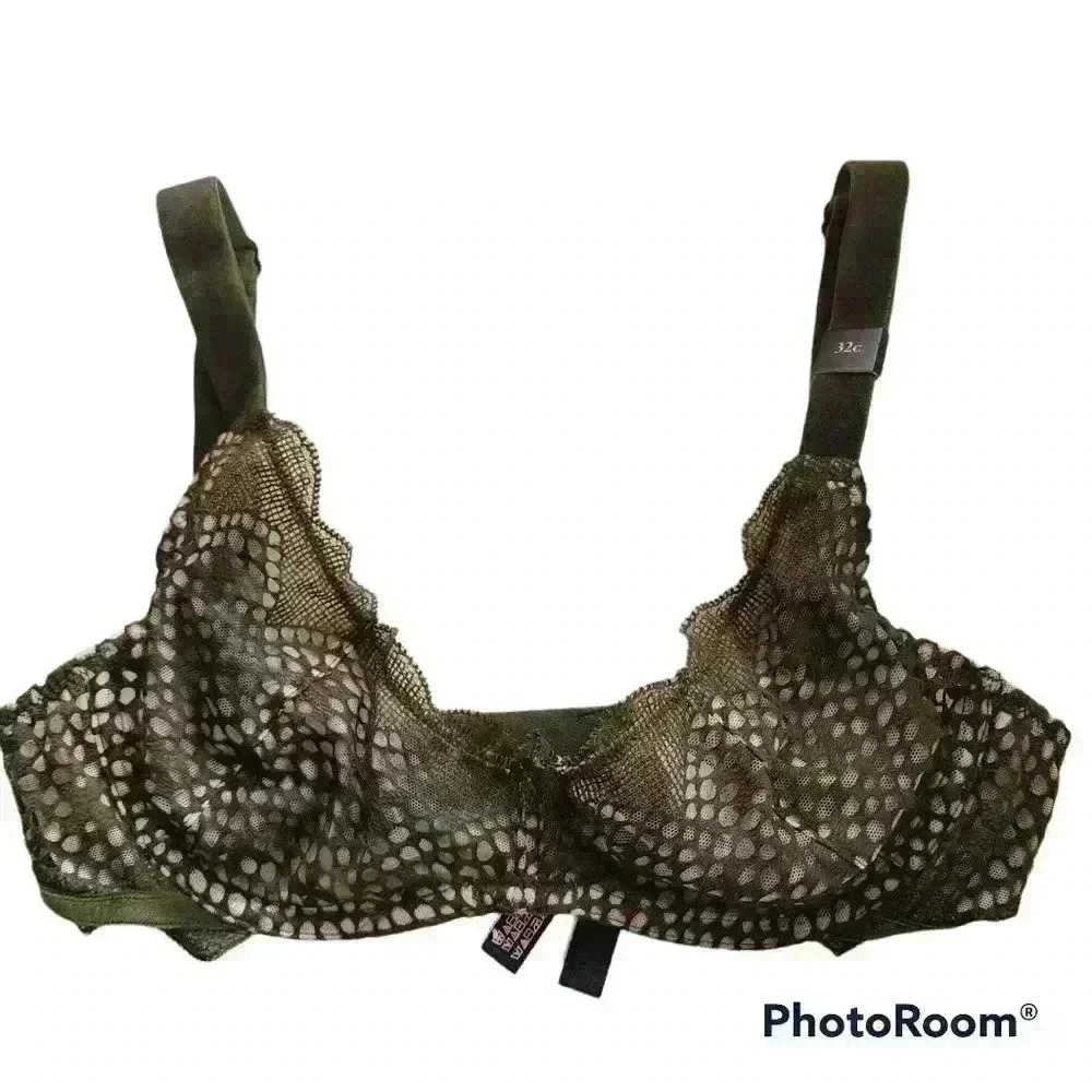 Forest green lace under wire Victoria secret  bra size 32c